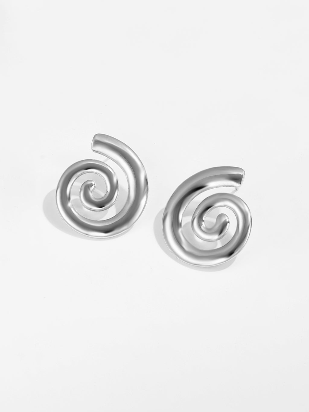 Swirl Curve Stud Ohrringe
