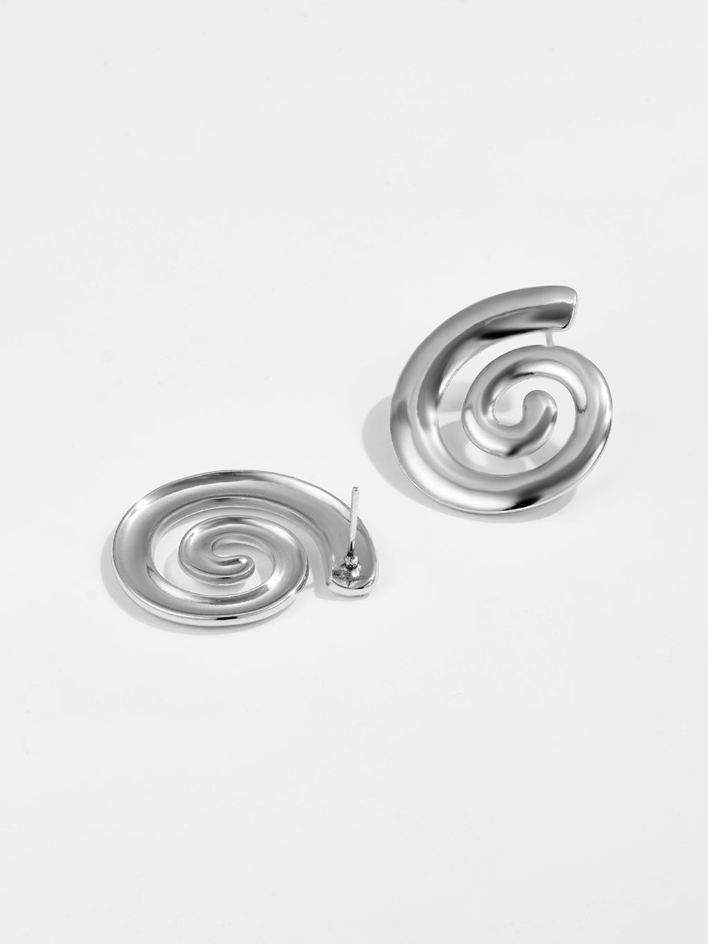 Swirl Curve Stud Ohrringe