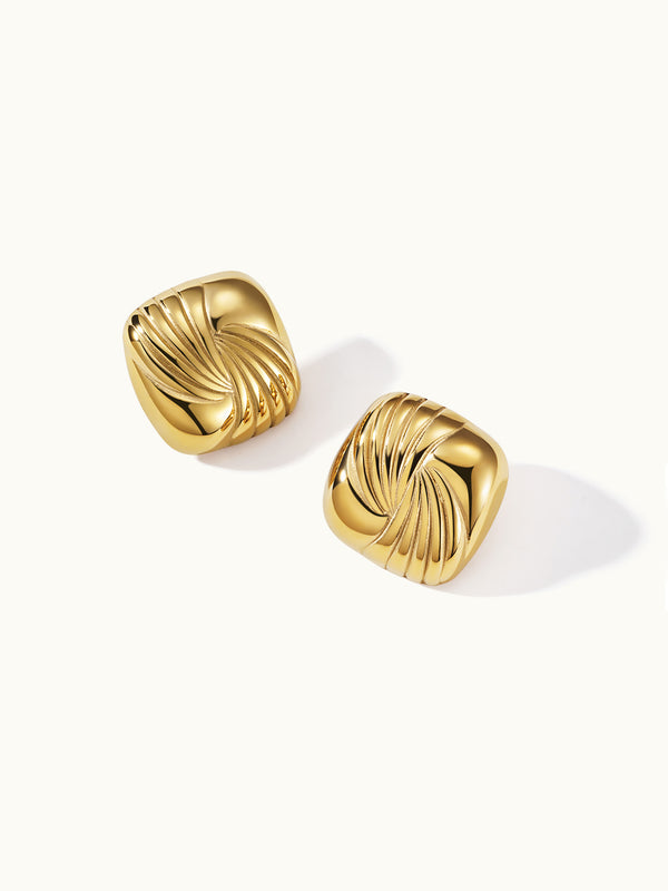Puffy Lined Square Stud Ohrringe