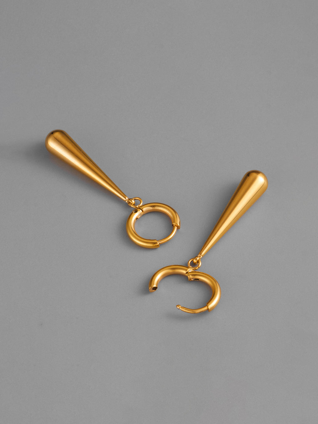Long Teardrop Hoop  Ohrringe