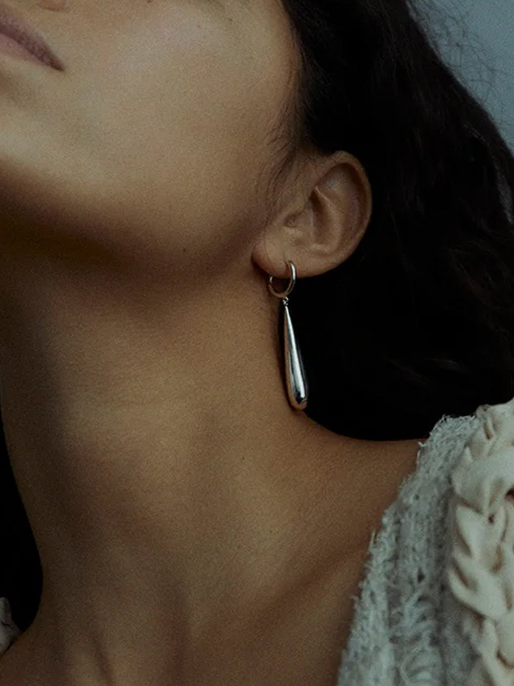 Long Teardrop Hoop  Ohrringe