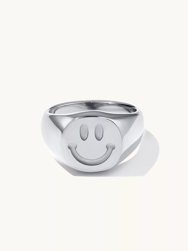Silberner Smile Happy Ring von Vonaura mit eingraviertem Smiley-Gesicht – robustes, hochwertiges Signet	